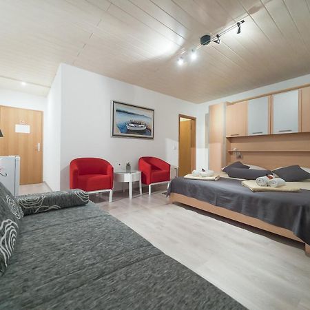 Lanterna Rooms Турань Экстерьер фото