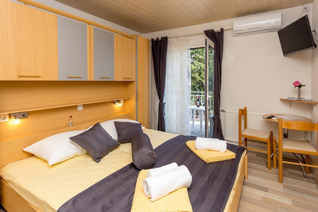 Lanterna Rooms Турань Экстерьер фото