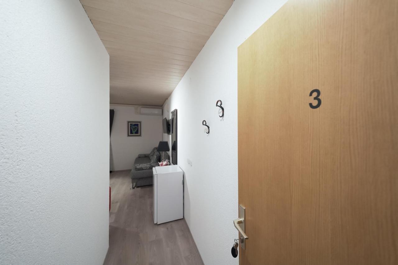 Lanterna Rooms Турань Экстерьер фото