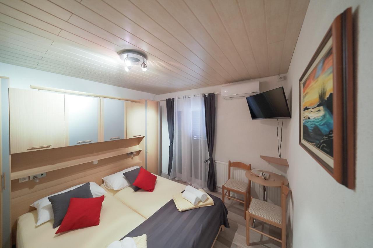 Lanterna Rooms Турань Экстерьер фото