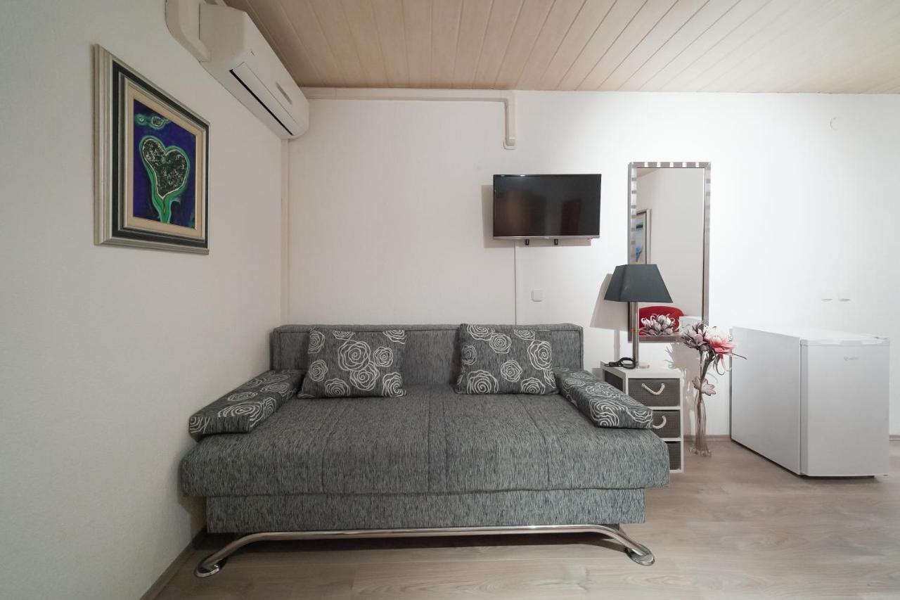 Lanterna Rooms Турань Экстерьер фото